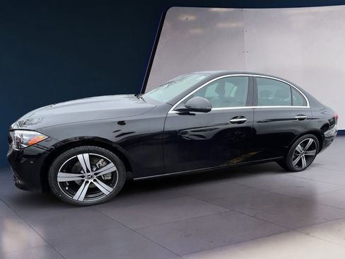 Certified 2025 Mercedes-Benz C 300 4MATIC Sedan image 2