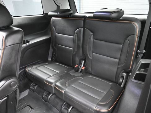 Used 2021 GMC Acadia AT4 w/ LPO, 'HIT The Road' Package AWD/4WD image 29