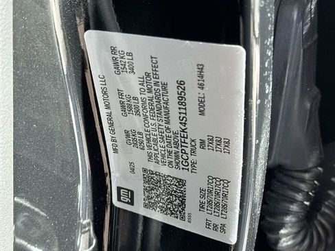 Used 2025 Chevrolet Colorado ZR2 w/ Technology Package image 31