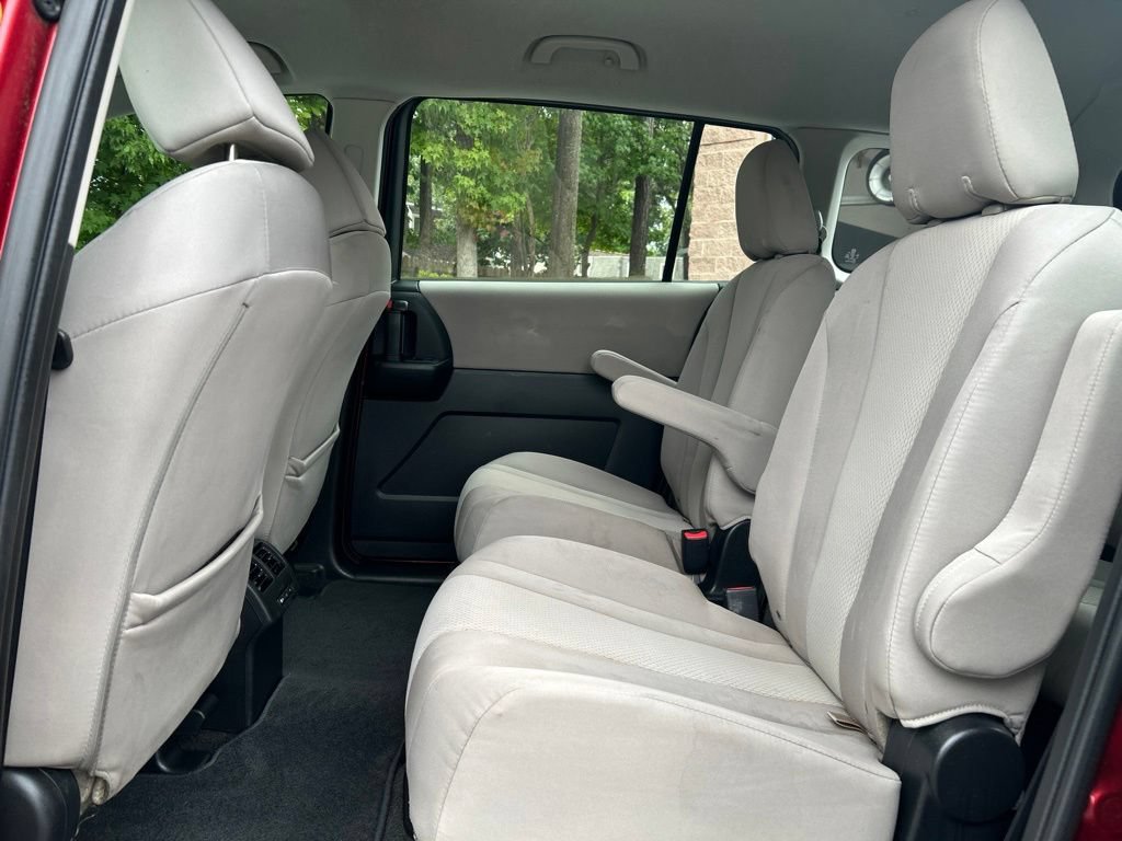 Used 2014 MAZDA MAZDA5 Sport FWD image 19