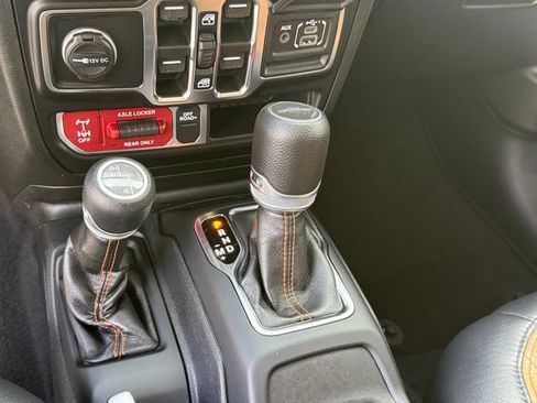 Used 2021 Jeep Gladiator Mojave AWD/4WD image 19