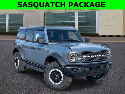 New 2025 Ford Bronco Badlands w/ Sasquatch Package image 1