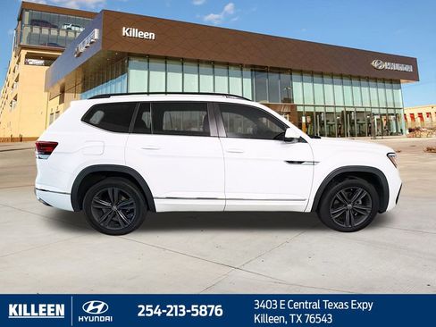 Used 2021 Volkswagen Atlas SE w/ Panoramic Sunroof Package image 9