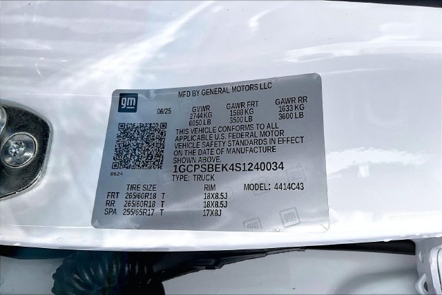 Used 2025 Chevrolet Colorado W/T w/ WT Custom Package RWD image 19