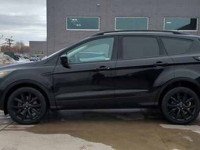 Used 2017 Ford Escape SE w/ Equipment Group 201A