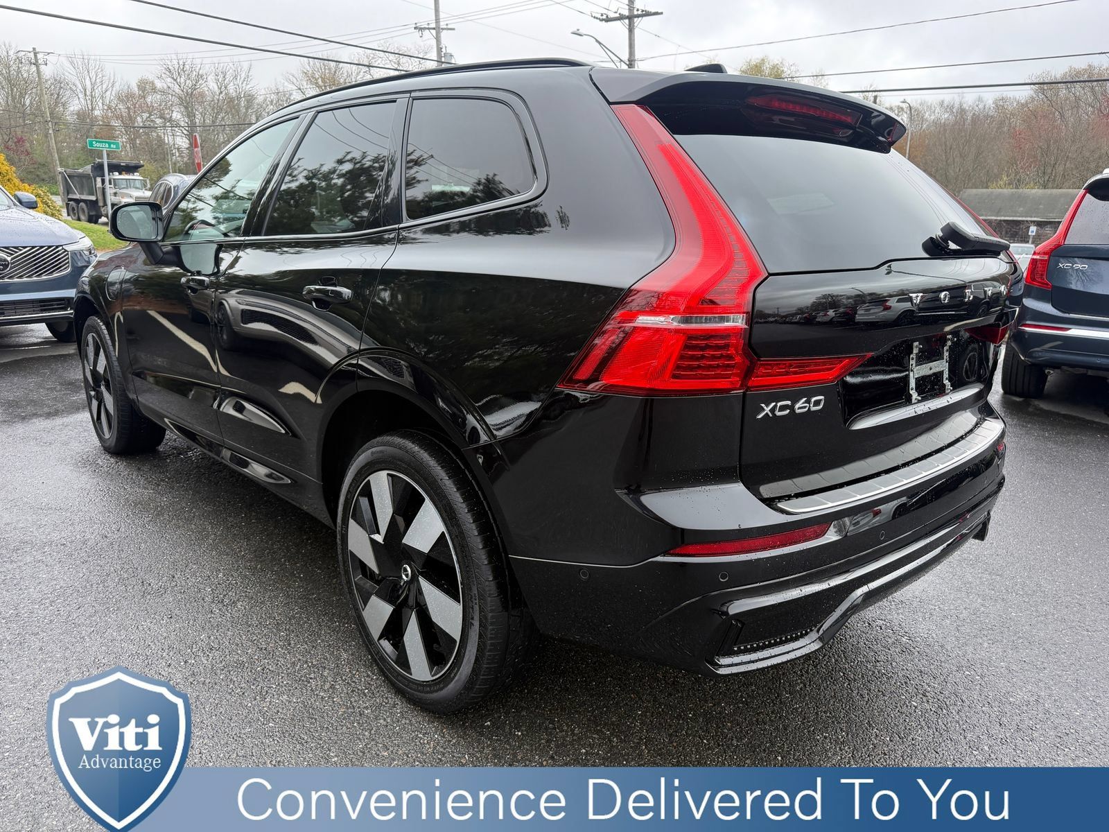 Certified 2024 Volvo XC60 T8 Ultimate AWD/4WD image 6