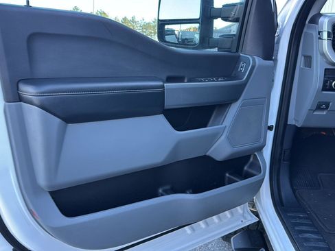 Used 2024 Ford F250 XLT image 14