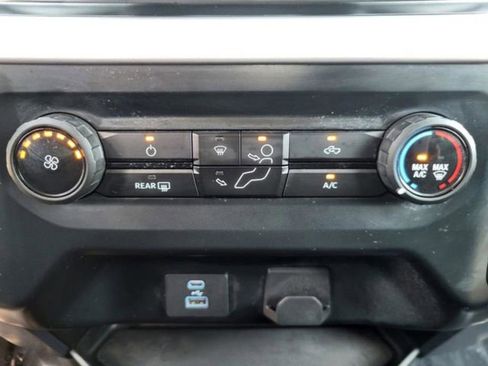 Used 2023 Ford F150 XLT AWD/4WD image 51