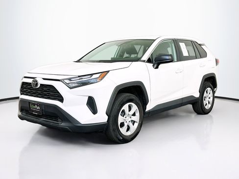 Used 2025 Toyota RAV4 LE image 3