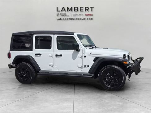 Used 2022 Jeep Wrangler Unlimited Sport AWD/4WD image 6