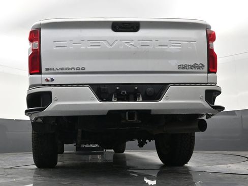 Used 2020 Chevrolet Silverado 2500 High Country w/ Z71 Off-Road Package AWD/4WD image 23