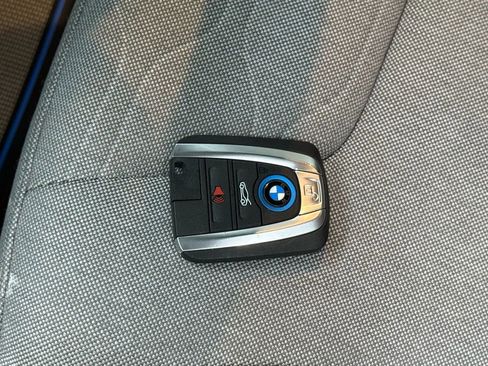 Used 2015 BMW i3 w/ Range Extender image 23