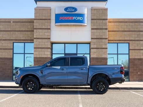 New 2025 Ford Ranger Lariat w/ Black Appearance Package image 9