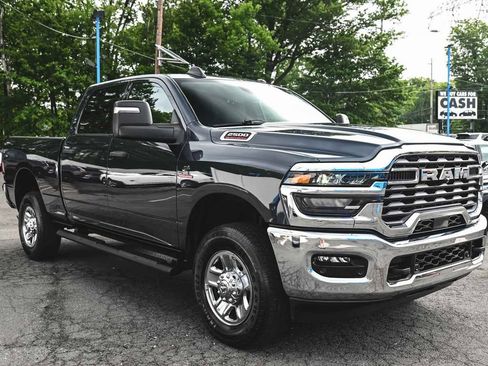 Used 2025 RAM 2500 Tradesman AWD/4WD image 2