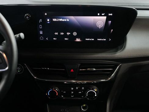 Used 2025 Buick Encore GX Sport Touring w/ Comfort Package FWD image 18