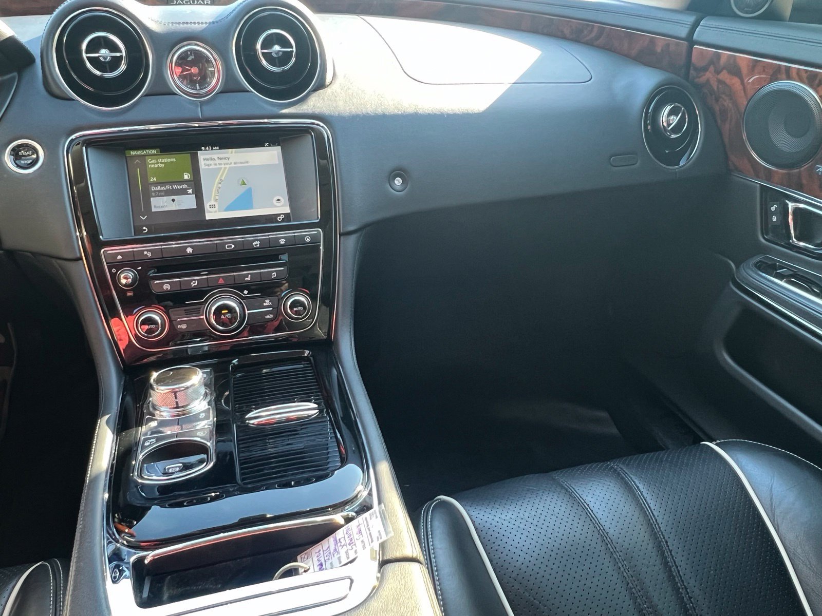 Used 2016 Jaguar XJ R-Sport RWD image 35