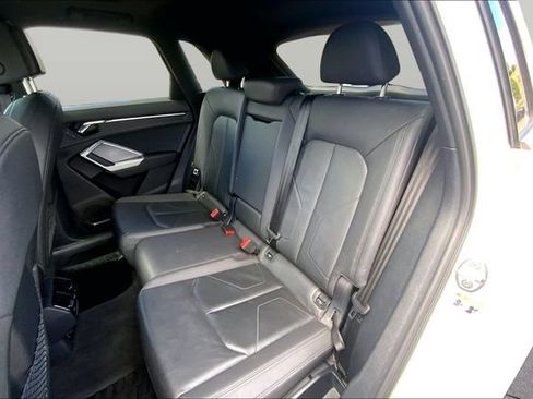 Used 2021 Audi Q3 2.0T Premium Plus w/ Premium Plus Package AWD/4WD image 18