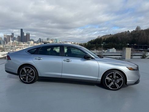 Certified 2024 Honda Accord Sport image 9