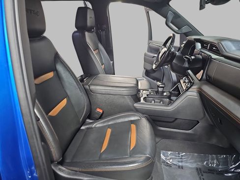 Certified 2023 GMC Sierra 1500 AT4 w/ AT4 Preferred Package image 13