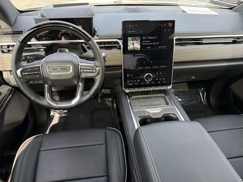 Used 2025 GMC Sierra EV Denali image 7
