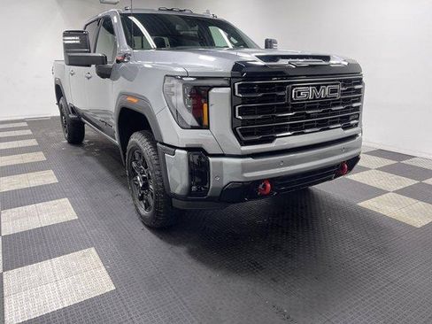 New 2026 GMC Sierra 2500 AT4 w/ LPO, Black Badging Package AWD/4WD image 5