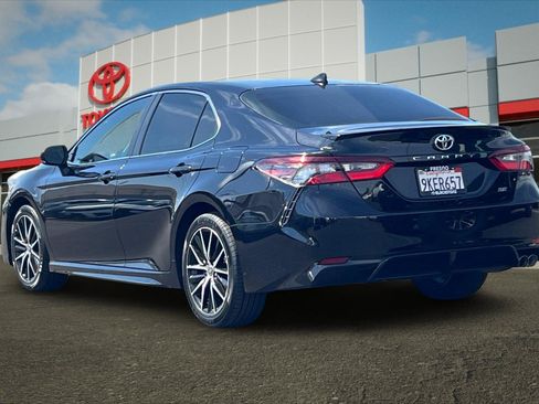 Certified 2024 Toyota Camry SE FWD image 5