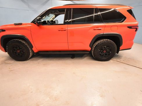 Used 2023 Toyota Sequoia 4WD image 33