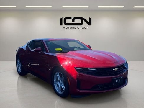 Used 2019 Chevrolet Camaro LT RWD image 7