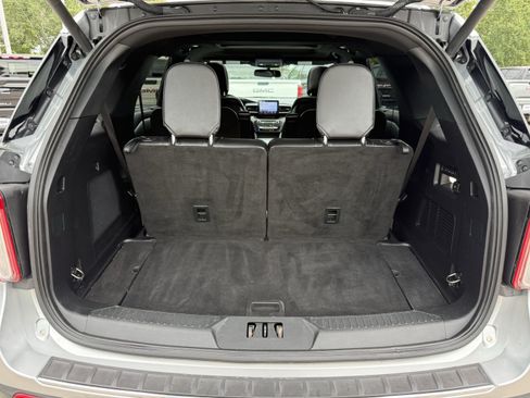 Used 2020 Ford Explorer Limited RWD image 33