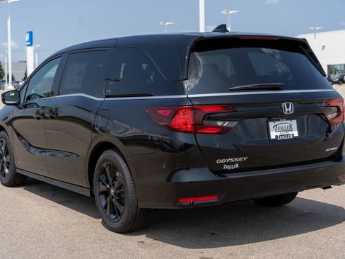 Used 2023 Honda Odyssey Sport image 5