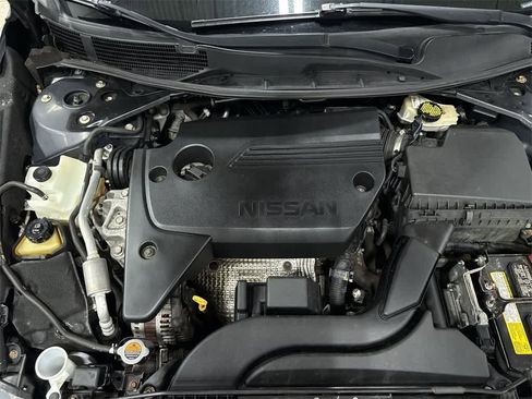 Used 2017 Nissan Altima 2.5 SV image 12