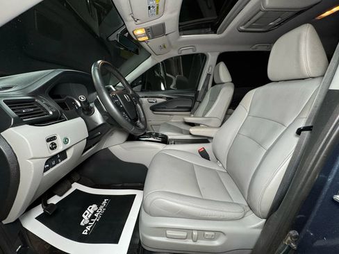 Used 2016 Honda Pilot Touring image 56