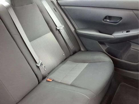 Used 2025 Nissan Sentra SV FWD image 17