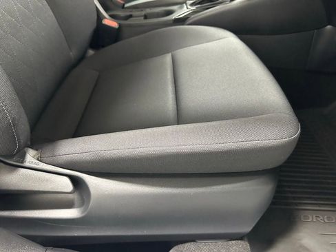 Used 2025 Toyota Corolla LE FWD image 55