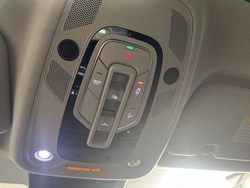 Certified 2025 Audi Q8 Premium Plus w/ Premium Plus Package image 27