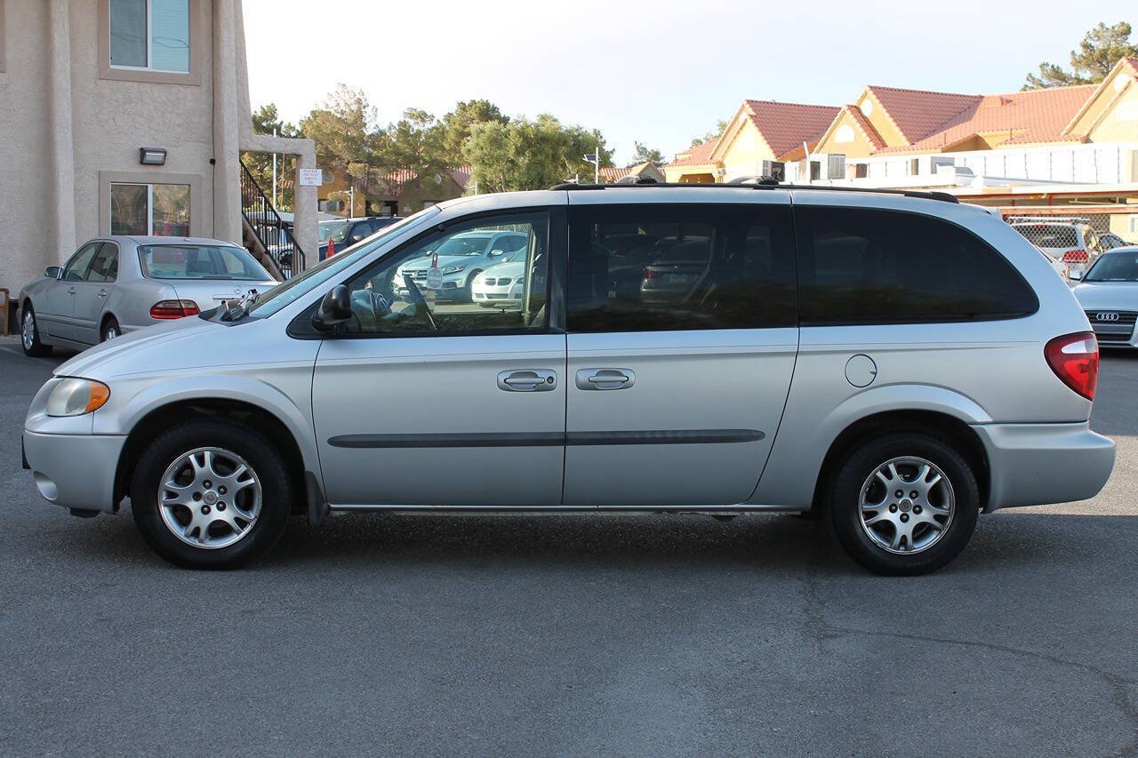 Used 2003 Dodge Grand Caravan Sport FWD image 5