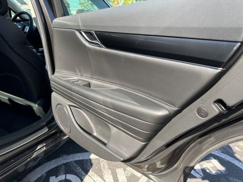 Used 2025 Genesis G80 2.5T image 24