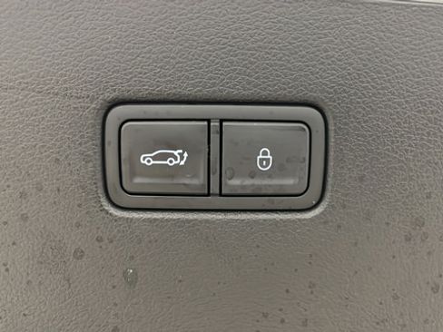 Used 2025 Genesis GV80 3.5T e-SC AWD/4WD image 30