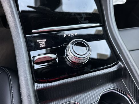 New 2026 Jeep Grand Cherokee Limited AWD/4WD image 4