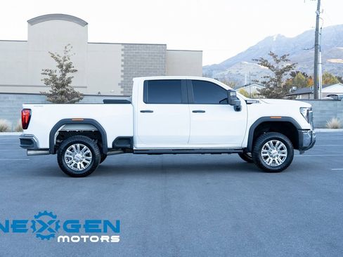 Used 2024 GMC Sierra 2500 Pro image 32