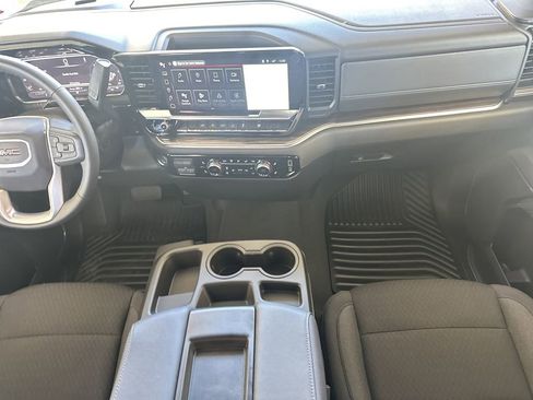 Certified 2025 GMC Sierra 1500 Elevation image 23