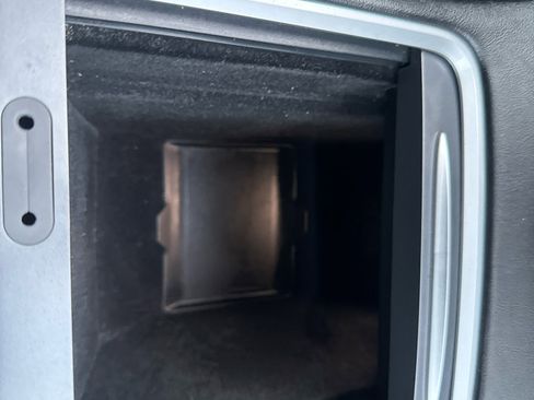 Used 2024 Tesla Model Y Long Range image 33