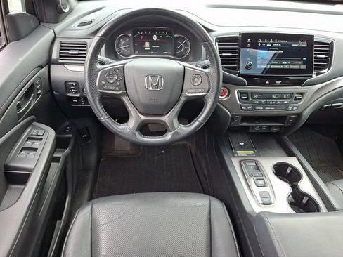 Certified 2024 Honda Passport EX-L image 12
