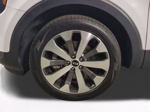 Used 2021 Kia Telluride S FWD image 11
