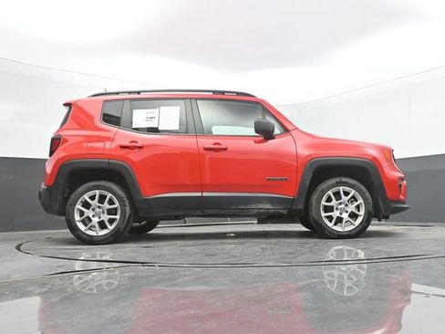Used 2023 Jeep Renegade Latitude w/ Premium Group AWD/4WD image 62