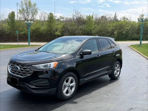 Used 2019 Ford Edge SE FWD image 2