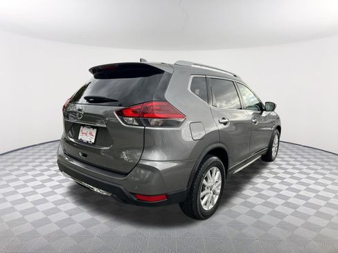 Used 2019 Nissan Rogue SV image 5