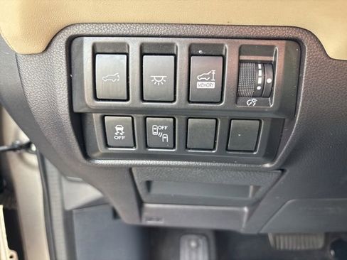 Used 2020 Subaru Ascent Limited w/ Technology Package AWD/4WD image 19