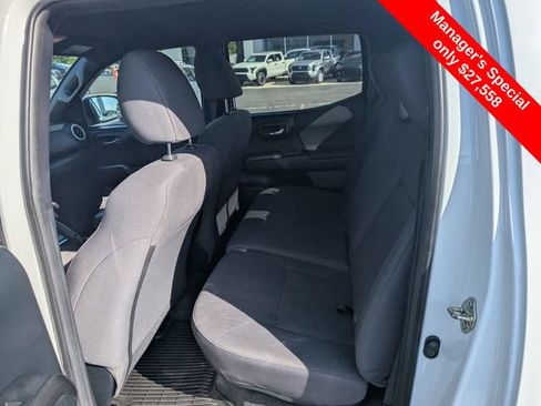 Used 2016 Toyota Tacoma TRD Sport w/ Towing Package AWD/4WD image 10