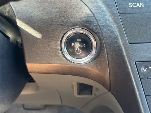 Used 2011 Toyota Prius Two image 21